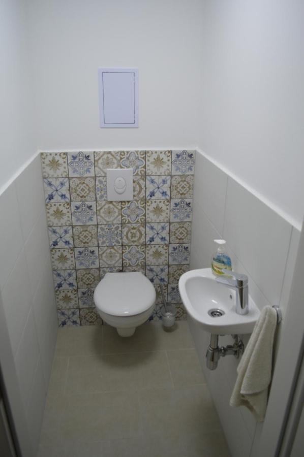 Siofok Ezuestpart Granada 2 Koezvetlen Vizparti Apartman Διαμέρισμα Εξωτερικό φωτογραφία